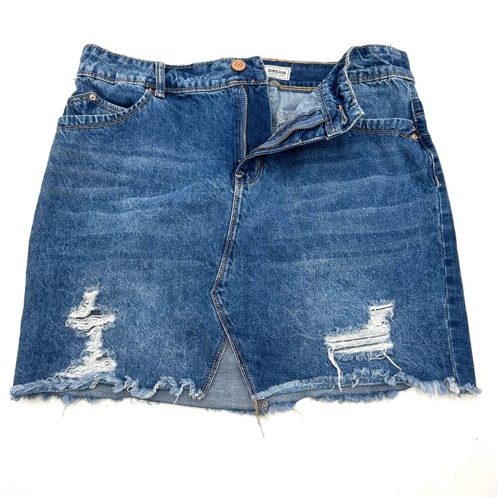 YMI DREAM women's distressed fried mini skirt - SIZE MEDIUM* (read description)